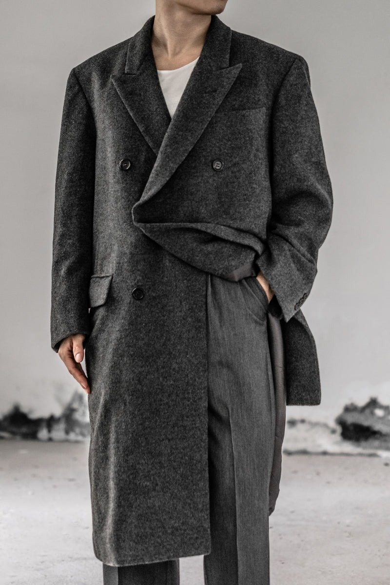 Vintage Oversized Double Breasted Wool Coat in Cold Grey and point Lapels